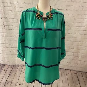 🎄 3 for $10 Old Navy} three quarter sleeve long  silky Green/navy blouse